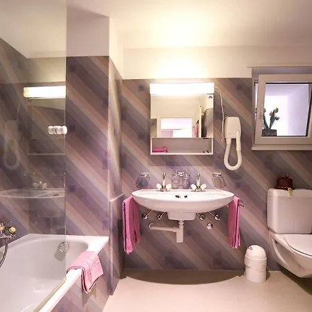 Zarera Hotel *
